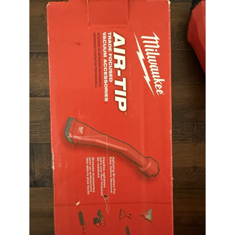 Milwaukee 49-90-2040 AIR-TIP Vacuum Claw Utility Nozzle w/ Brushes New! Read!